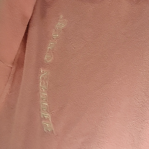 Sweatsuit - Picture 5 of 6